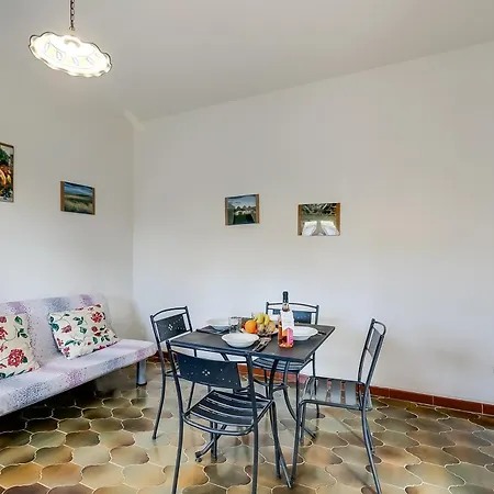 Country Near The Apartamento